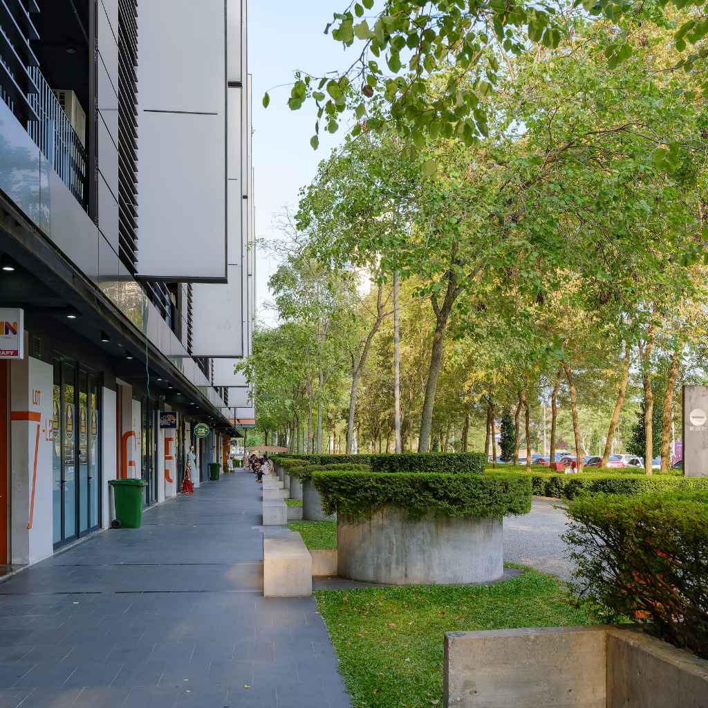What Is Commercial Landscaping