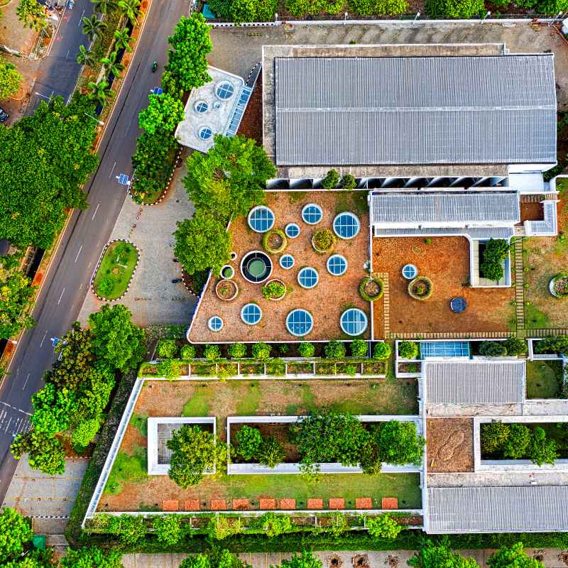 Quick Tips for Better Business Landscaping