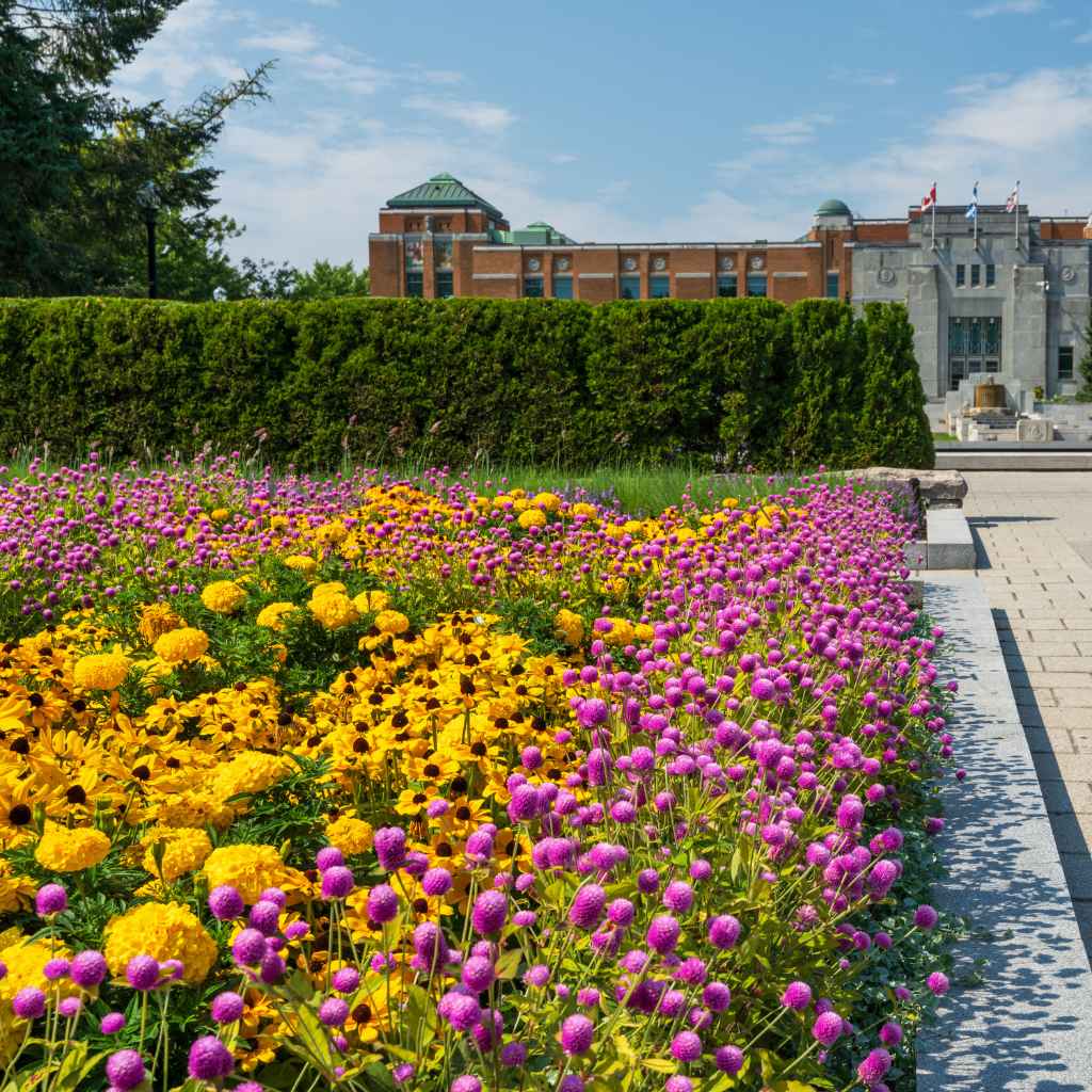 What Is The Temperature Inside Montreal Botanical Gardens?