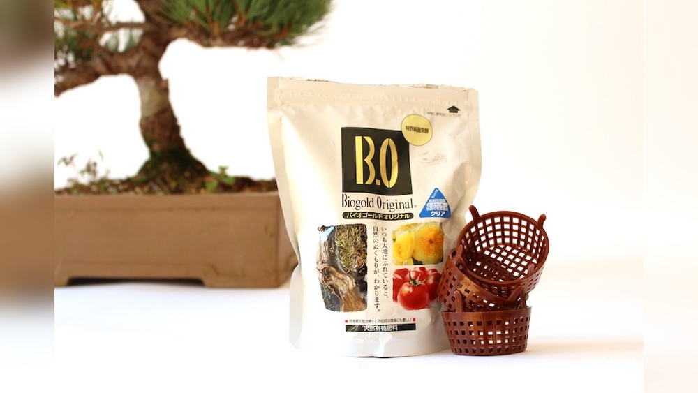 Liquid Fertilizer Vs Pellets for Bonsai: Which Is Better?