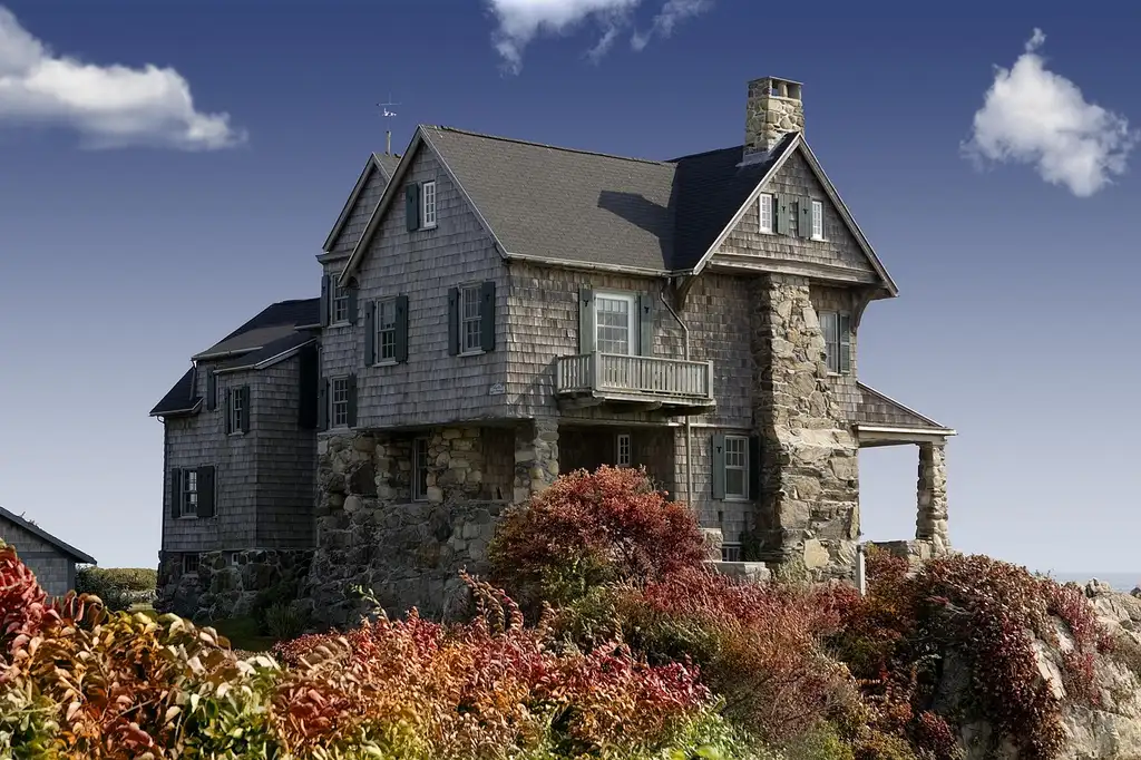 Best landscaping services for large properties: top pick for most buyers
