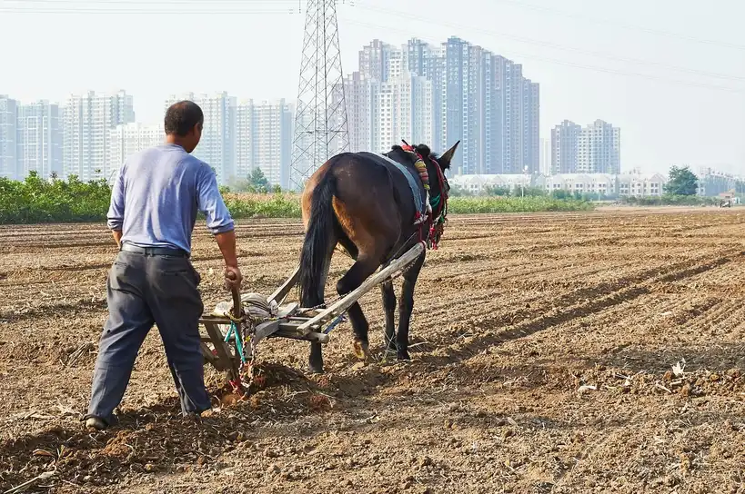 Can irrigation work without electricity?