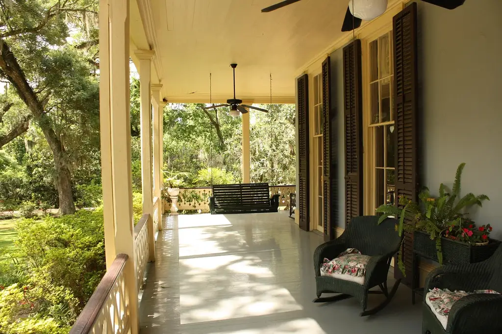 What landscaping services are included in a front yard makeover?